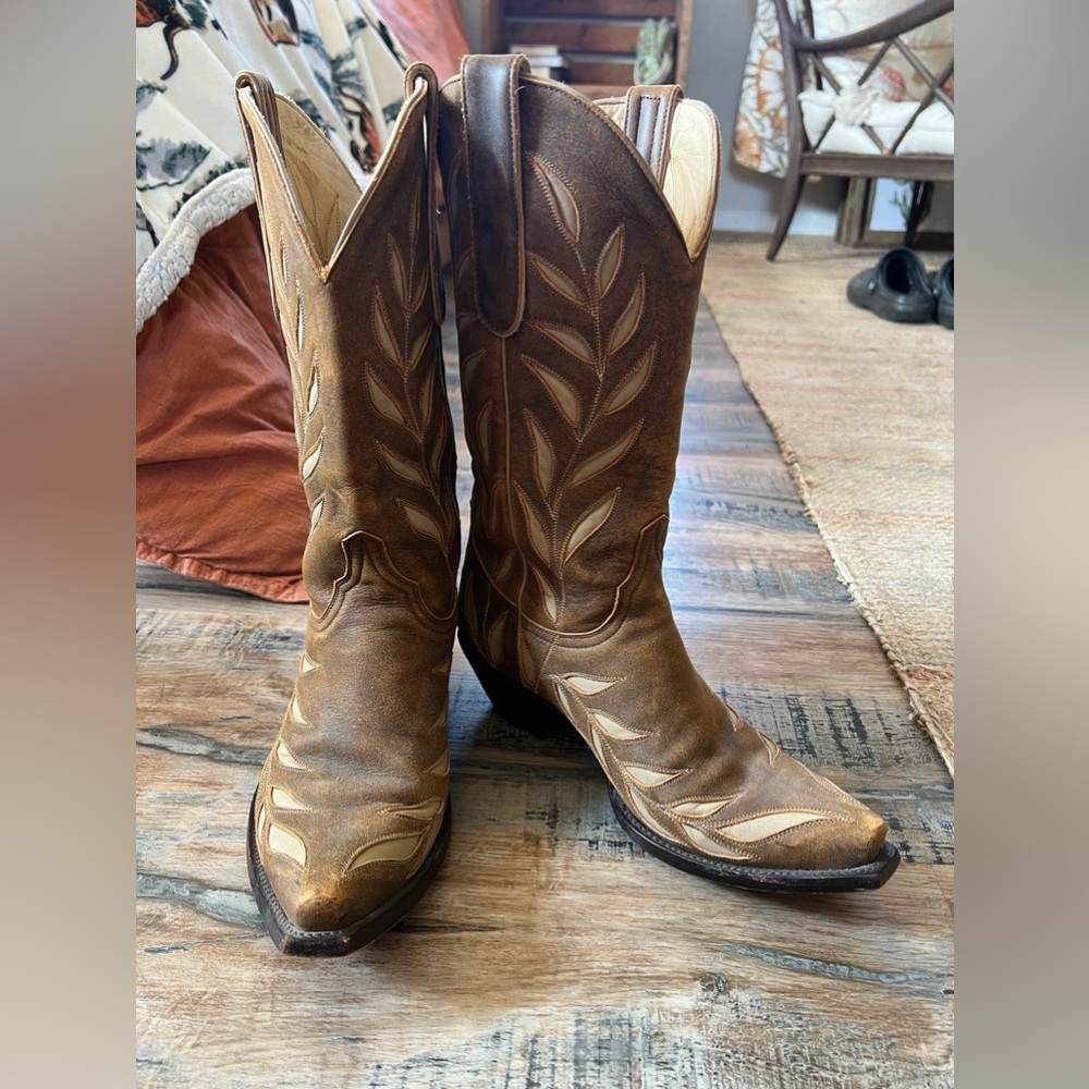 OLD GRINGO LEAF INLAY BOOTS